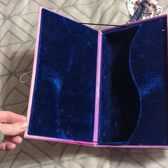 Vintage MGM Bratz Envogue Fashion Organizer Carry Case purple 2 mini dolls - Picture 9 of 13